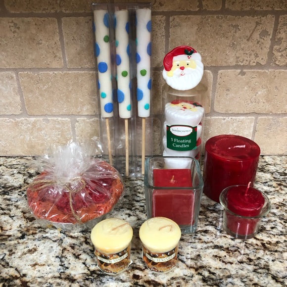 Other - 1️⃣6️⃣ Pieces Assortment of Year-Round Candles 🕯️ 🥧🎅🏻☀️